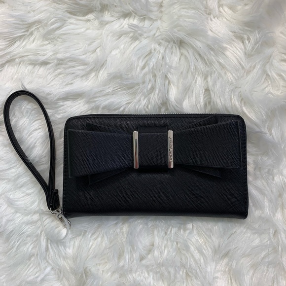 Betsey Johnson Handbags - Betsey Johnson Bow wallet wristlet Black